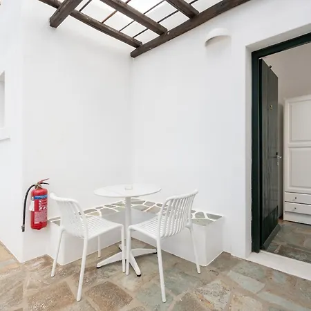 Πανσιόν Eleni 4*