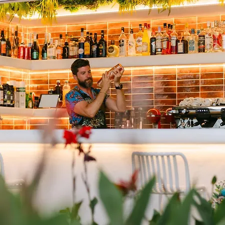 Πανσιόν Eleni Πάρος