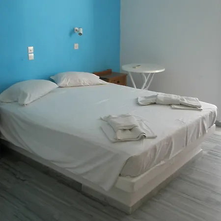 Eleni Πανσιόν Πάρος