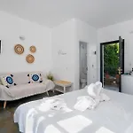 Eleni Parikia (Paros)