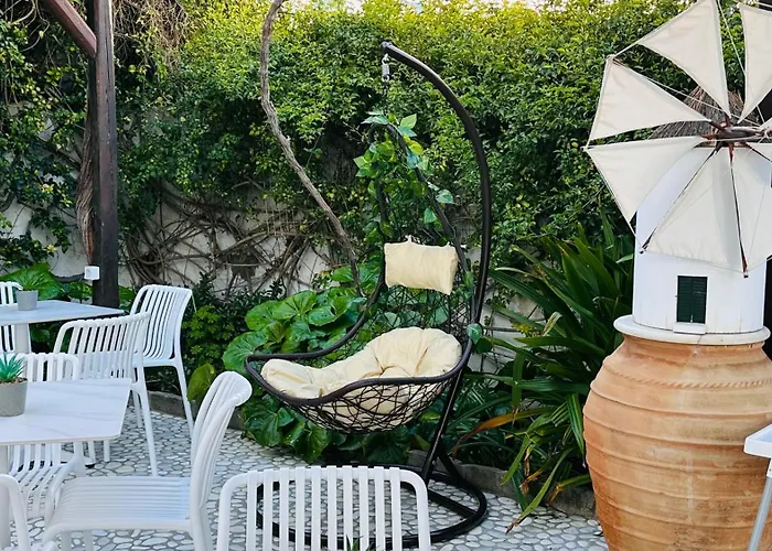 Eleni Πανσιόν Πάρος