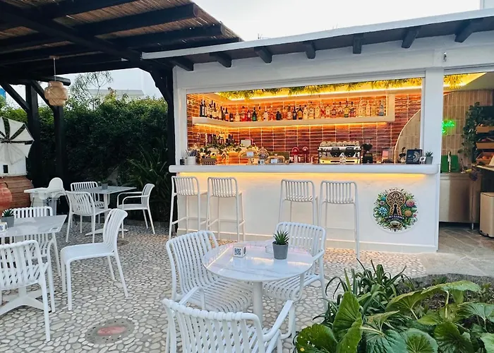 Eleni Πανσιόν Πάρος