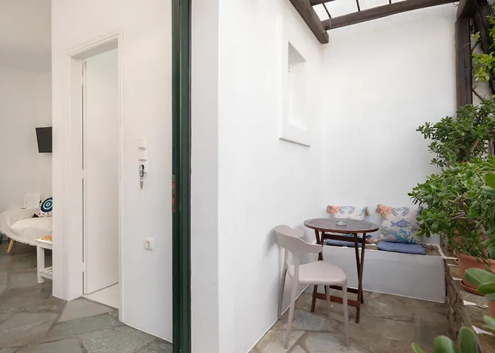 Πανσιόν Eleni 4*