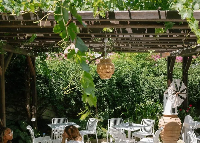 Eleni ゲストハウス 4*